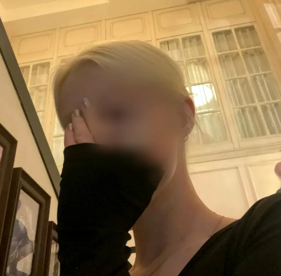 Carina, 24