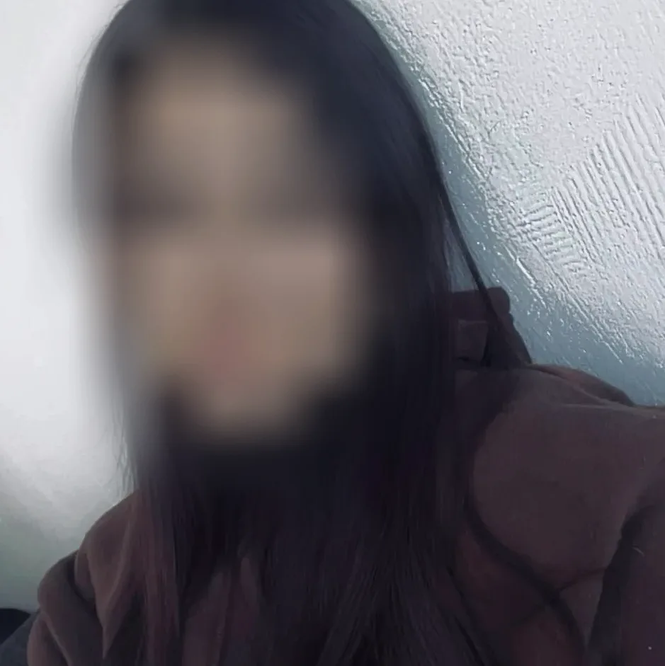 Kim, 21
