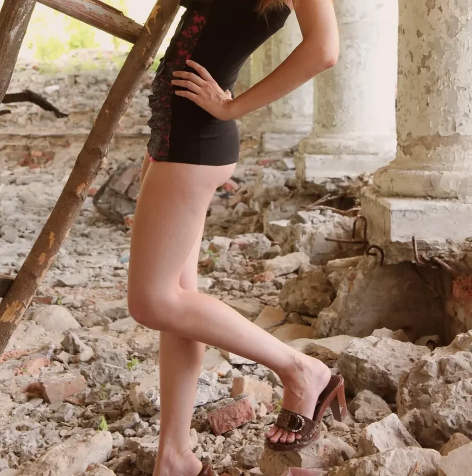 Laura, 31