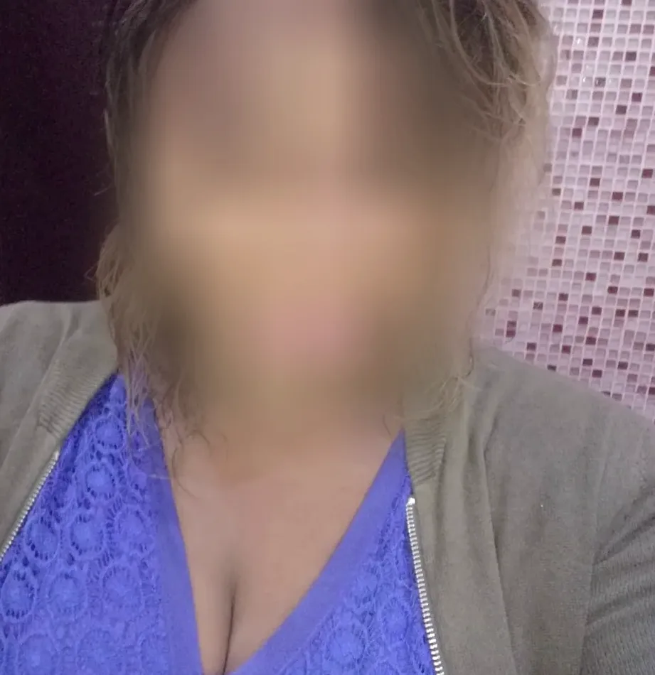 Mira, 27
