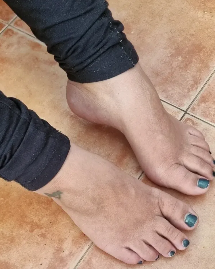 Paula, 34
